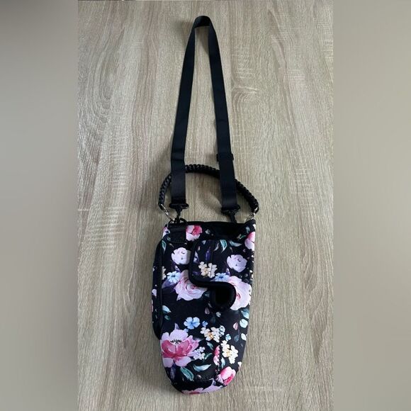 NWOT … Floral Bottle Holder With Adjustable Strap - Picture 2 of 3